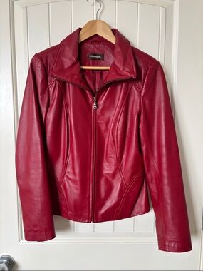 Danier Red Leather Jacket Women’s Size S/P (US 12) Zip Front Fitted Moto Style